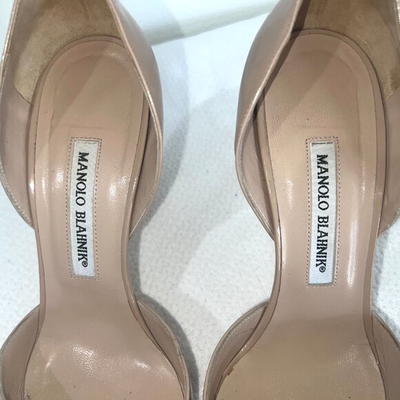 Manolo Blahnik Nude Patent Leather Heels - Picture 3 of 11